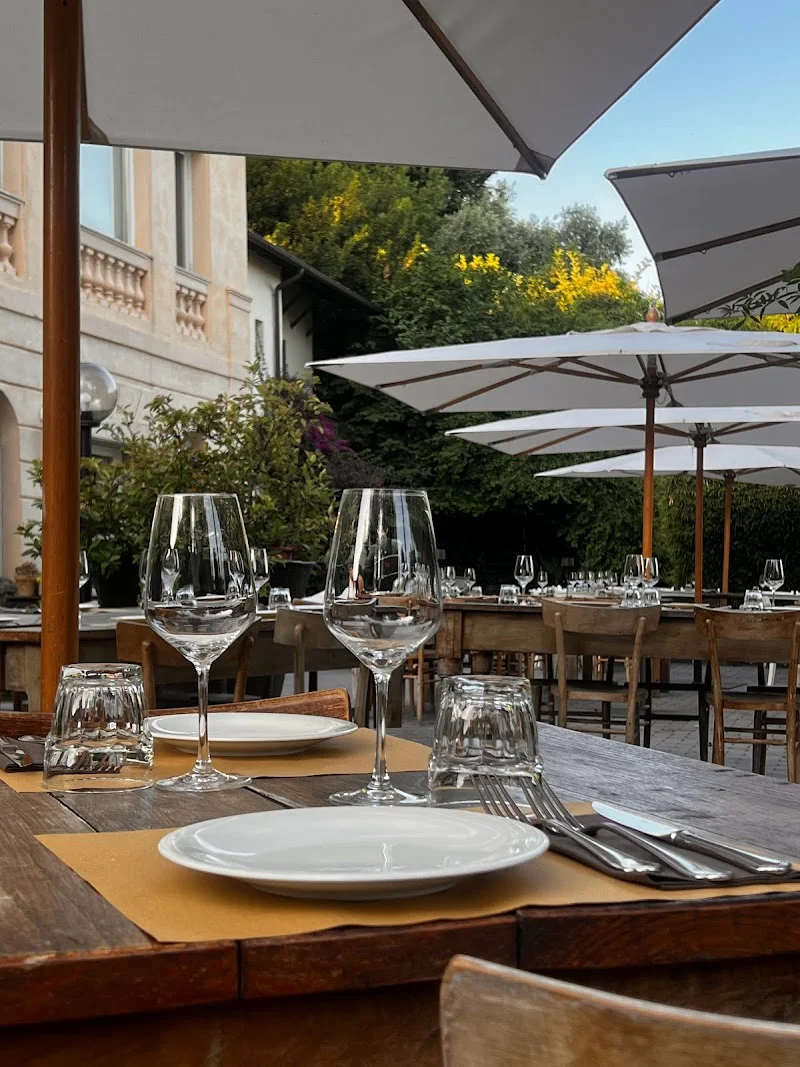 Casa Maggiolina - Restaurant near Tenuta 4 pini