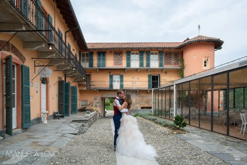 Tenuta Montezeglio - Restaurant near Castello Dal Pozzo